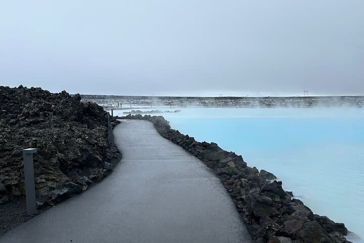 Reykjavík/Keflavík–Blue Lagoon, Silica & Retreat Transfer - photo 8