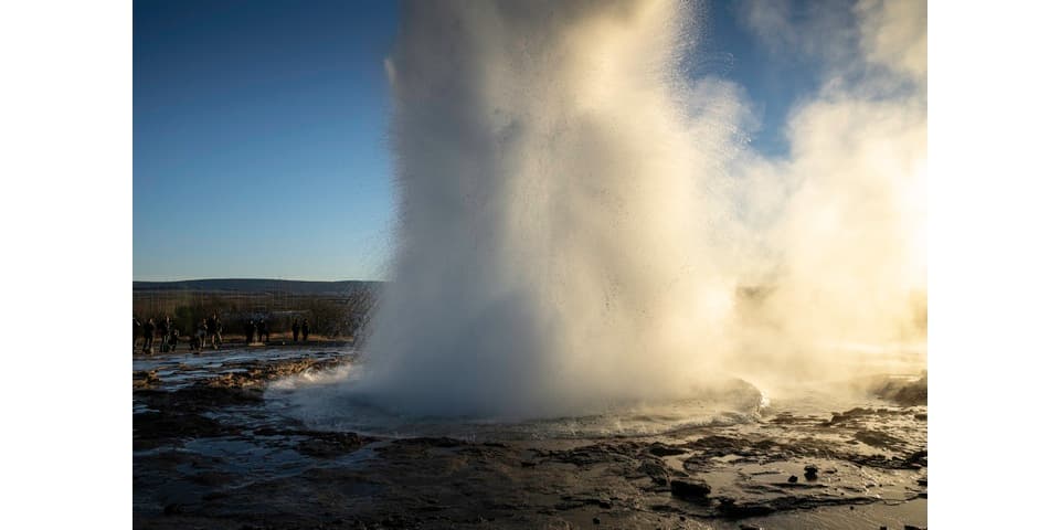 Small group Tour: Golden Circle Premium and Lava Tunnel