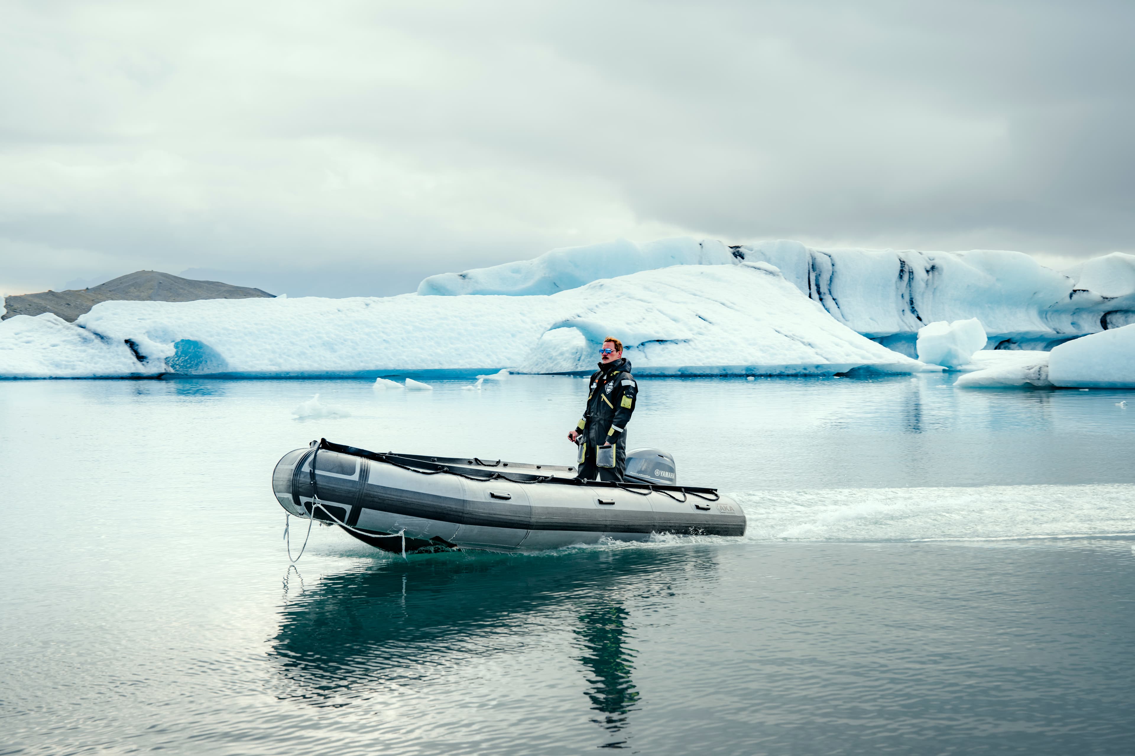 Jökulsárlón Zodiac Boat & Glacier Hike - photo 2