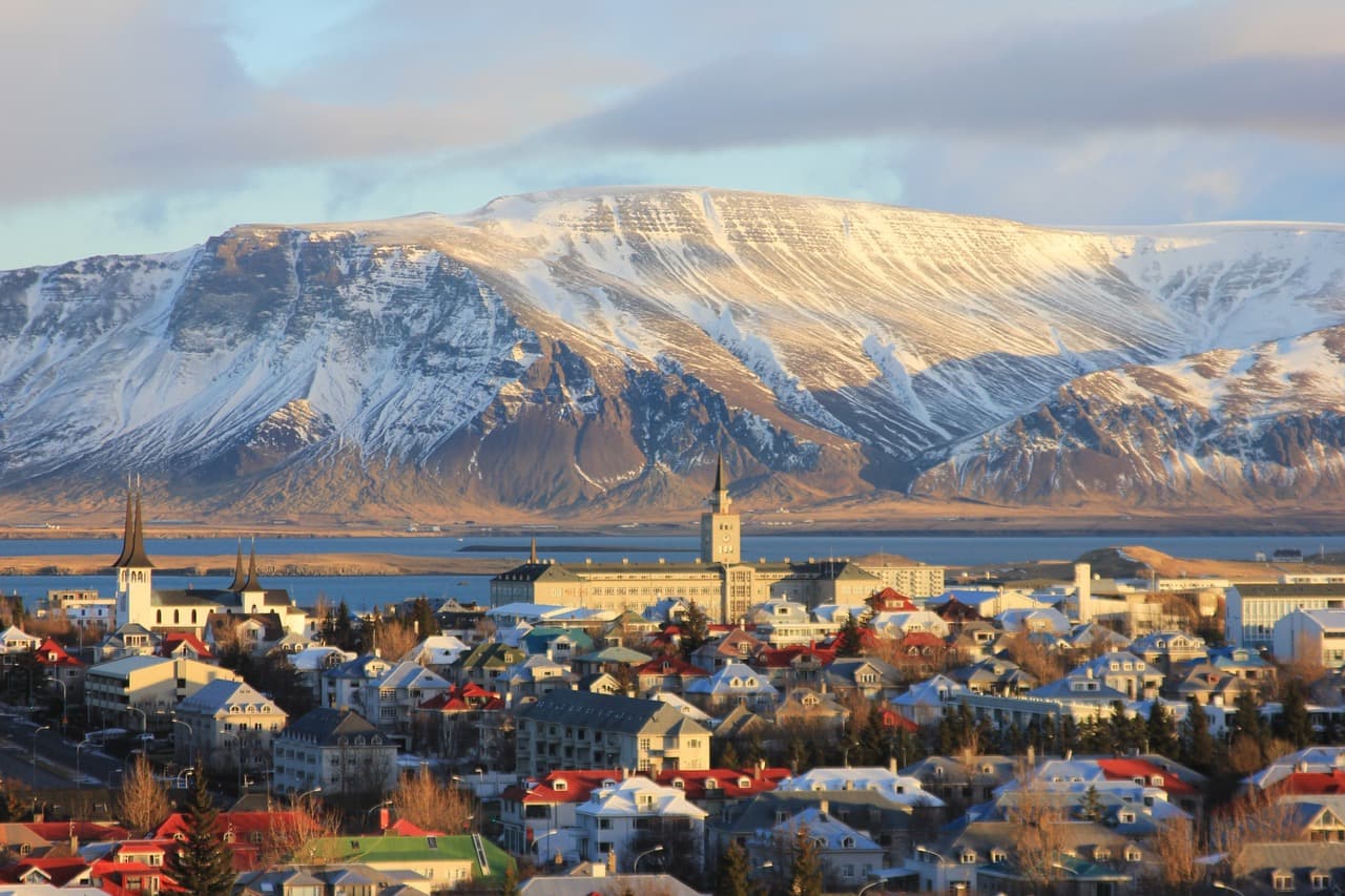 Queer City Walk & Social Hour | Private Tour - photo 3