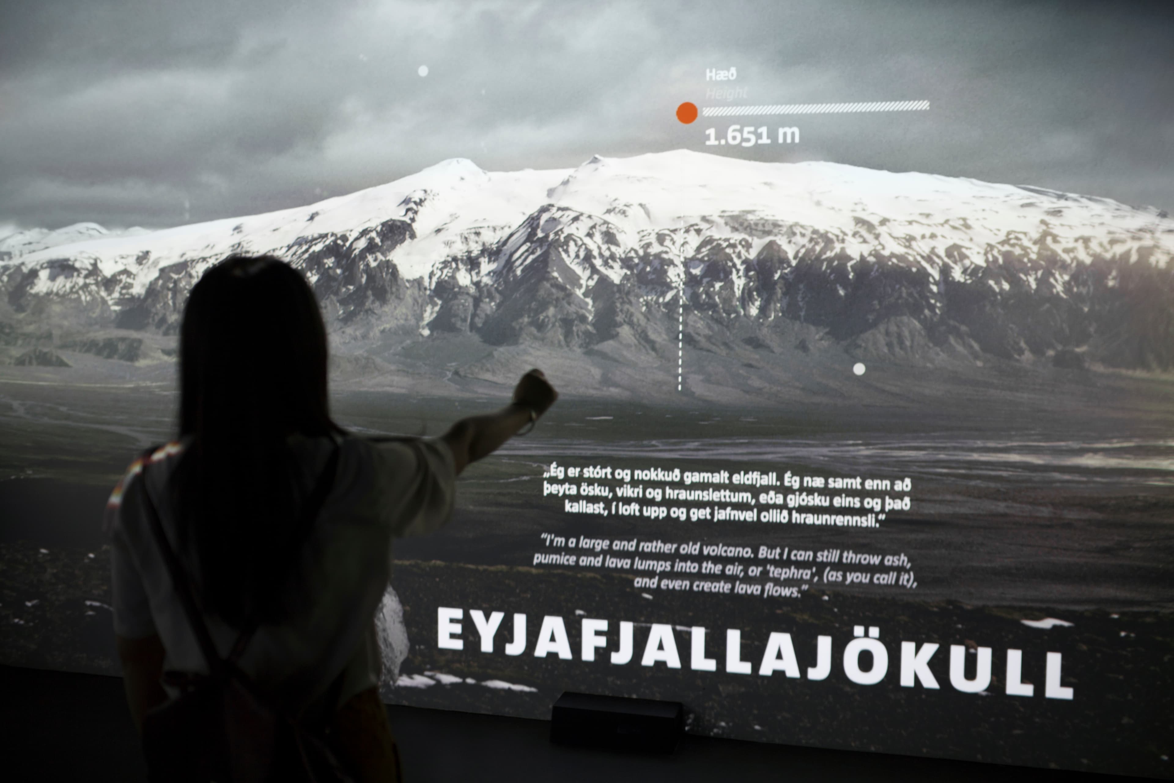 Volcano Movie - All the latest eruptions in Iceland in 4K at the LAVA Centre Volcano Cinema - photo 8