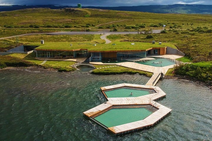Relax - The essential Vök Baths experience - photo 7