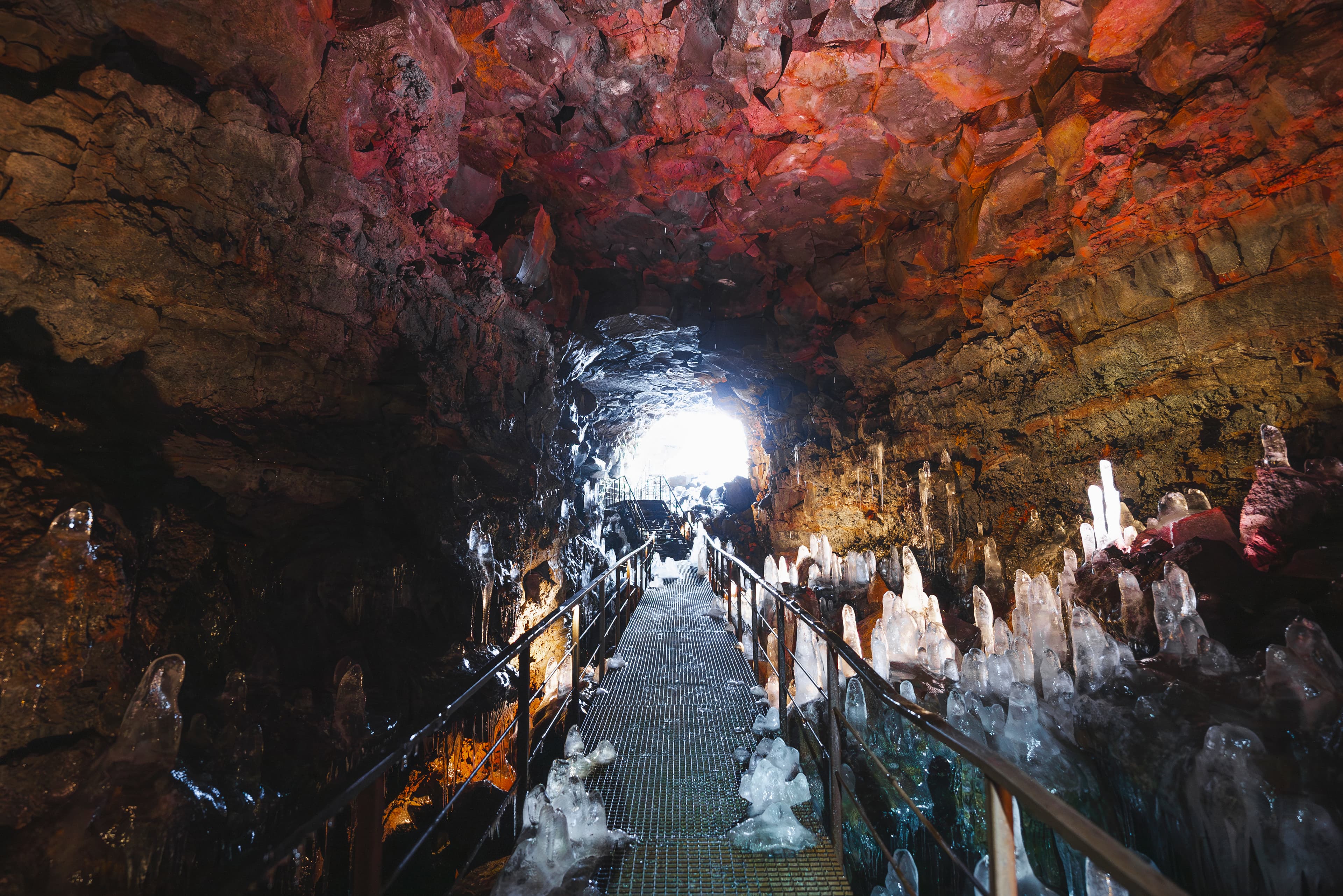 Volcanic Caves and Craters: The Lava Tunnel, Grindavík & Reykjanes Lava Fields Combo Tour - photo 23