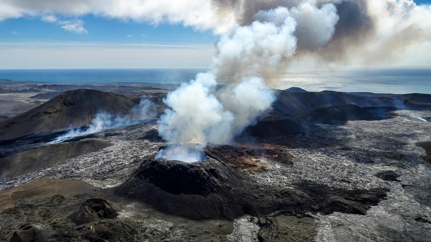 Reykjanes Volcano Tour - photo 8