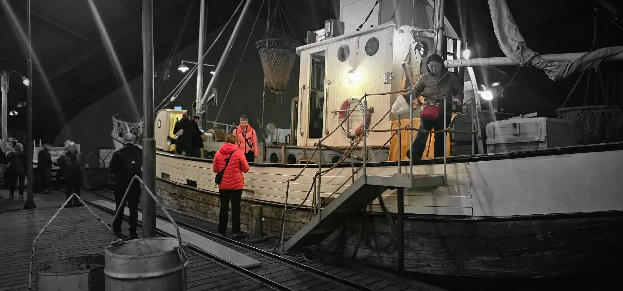 Whale watching, local taste and Micro Brewery - photo 8
