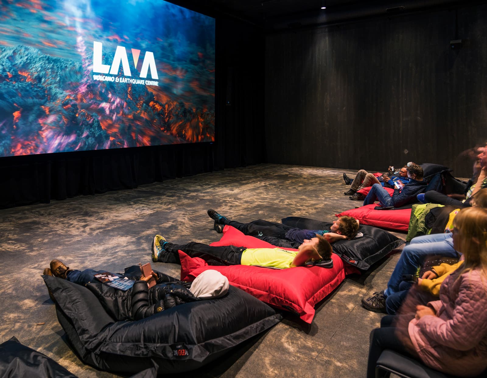 Volcano Movie - All the latest eruptions in Iceland in 4K at the LAVA Centre Volcano Cinema