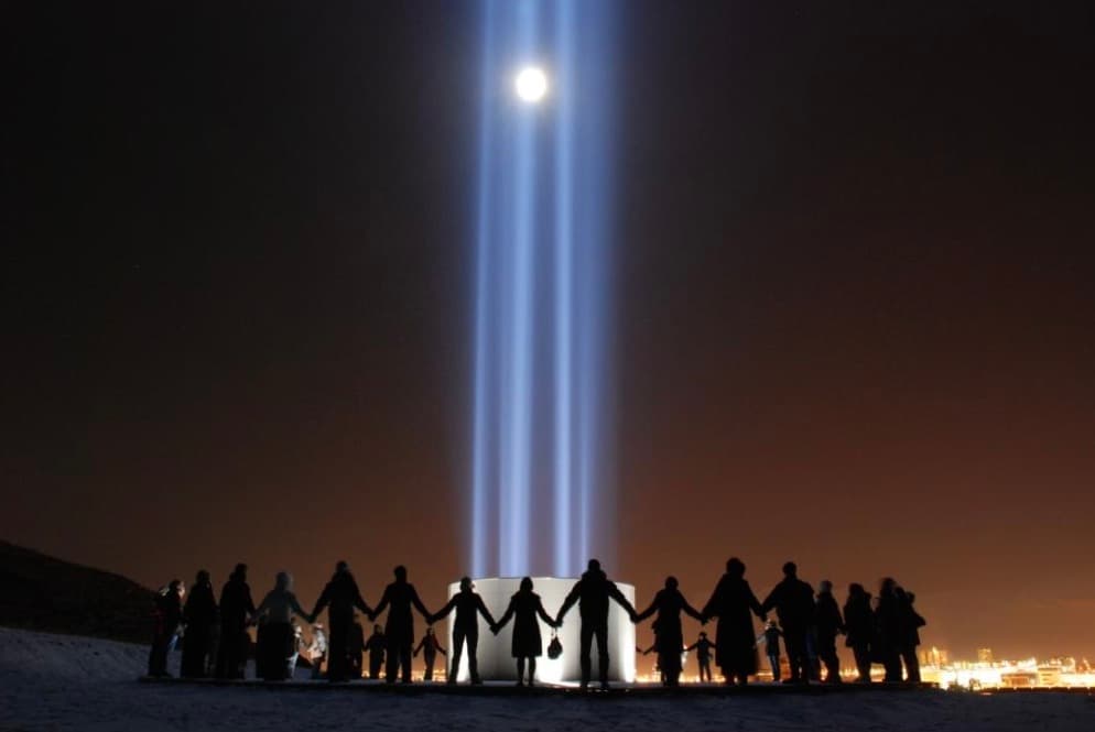 Reykjavík Imagine Peace Tower Tour - photo 3