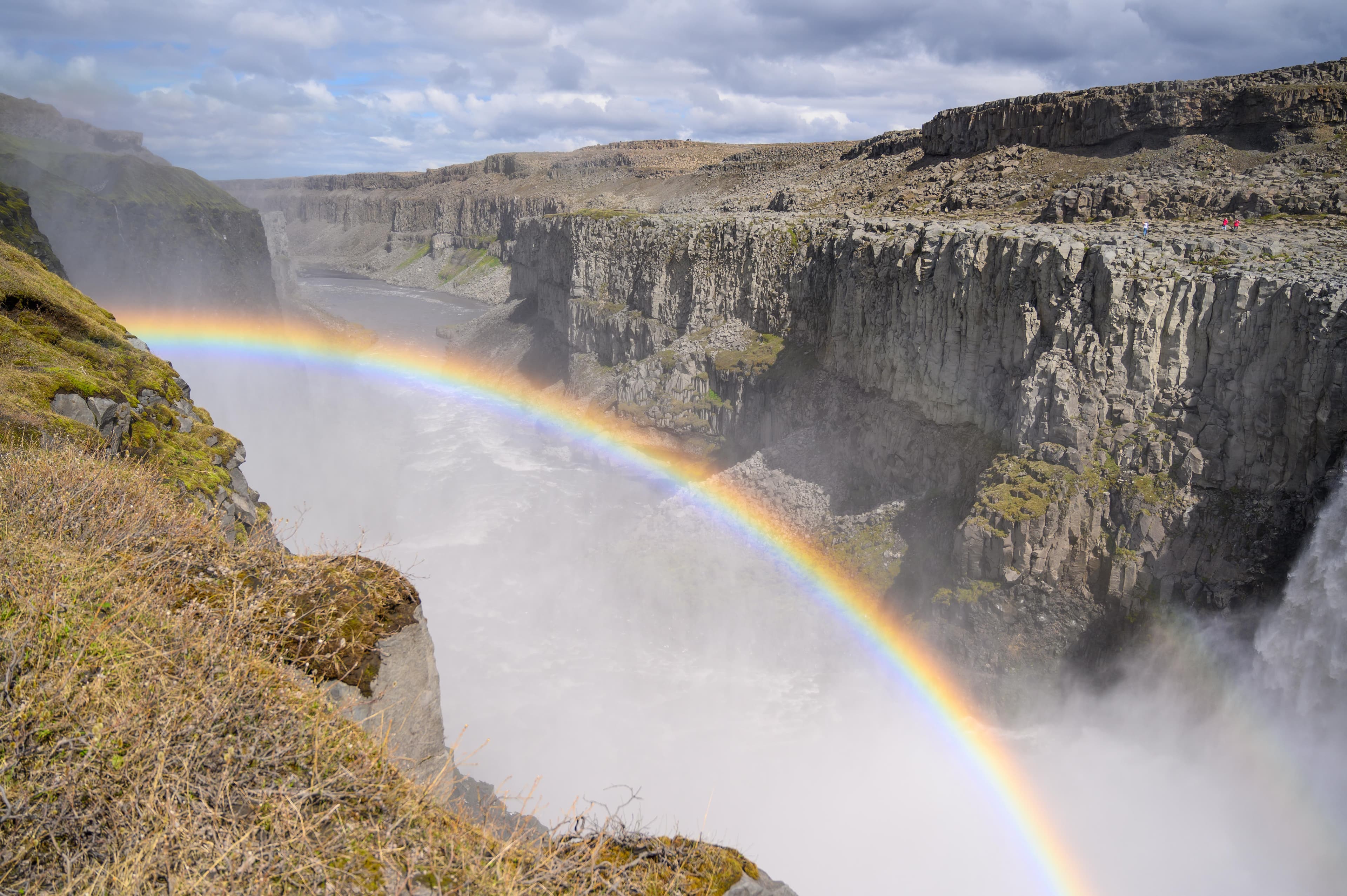 Diamond circle, waterfalls and amazing landscapes - photo 5