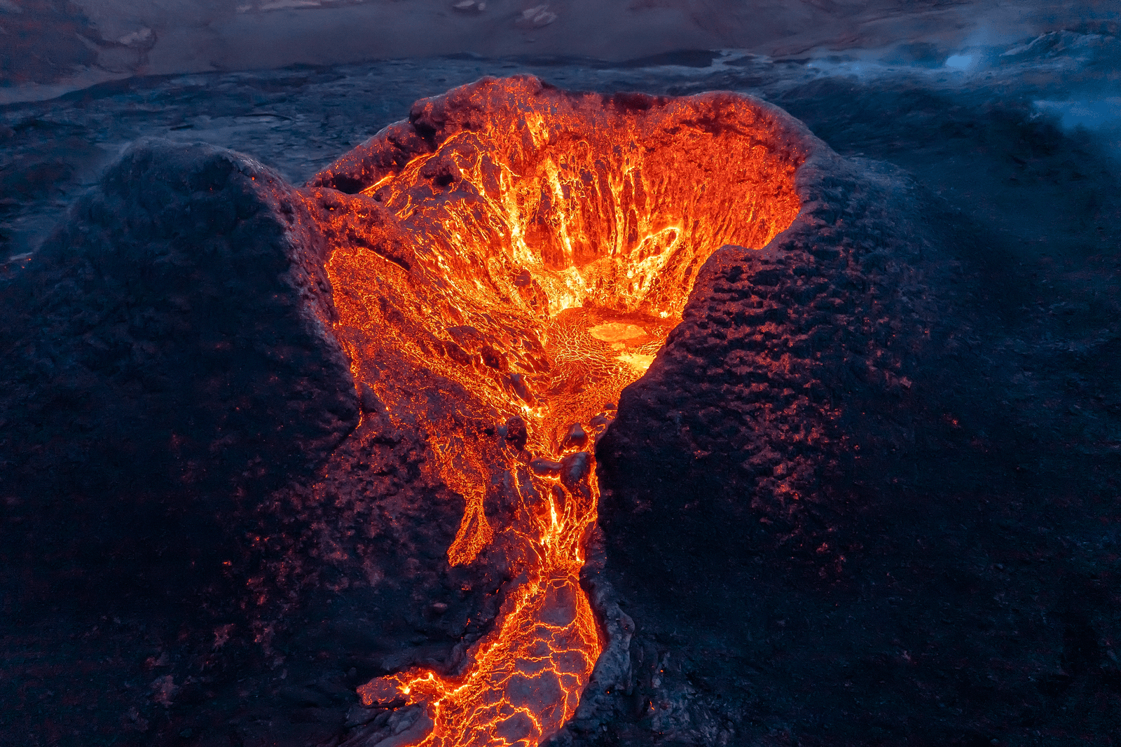 Volcano Movie - All the latest eruptions in Iceland in 4K at the LAVA Centre Volcano Cinema - photo 3