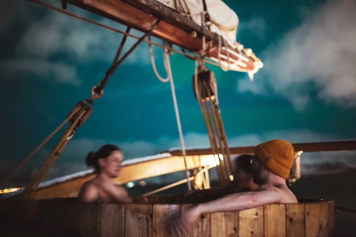 Exclusive Northern Lights Luxury Cruise - photo 21