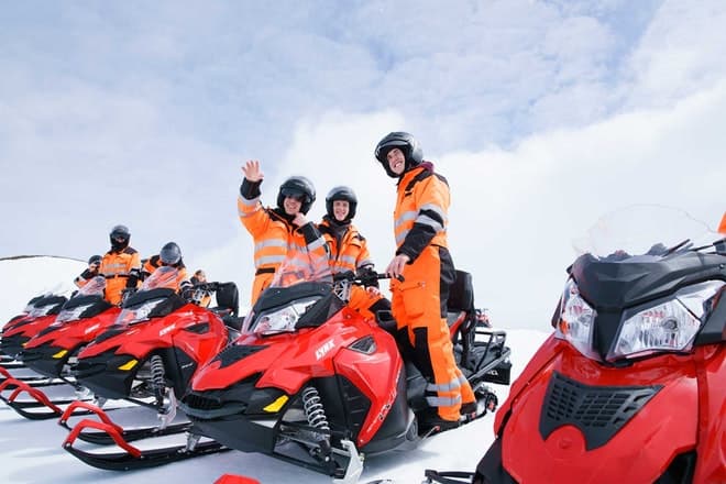 Glacier Snowmobiling from Geysir Area