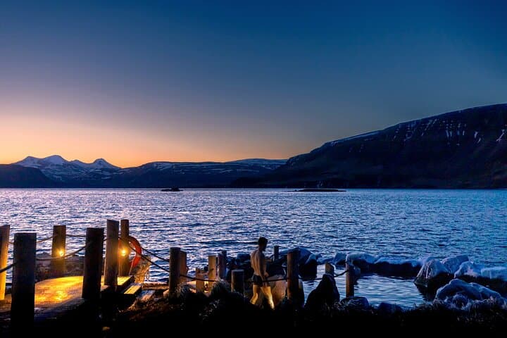 Hvammsvik Hot Springs: Private Round Trip Transfer with 2-Hour Visit - photo 3