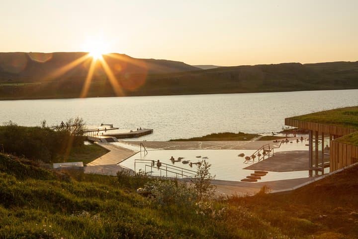 Relax - The essential Vök Baths experience - photo 8