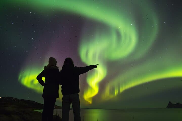 Private Aurora Pursuit: Northern Lights Escape from Reykjavik - photo 2