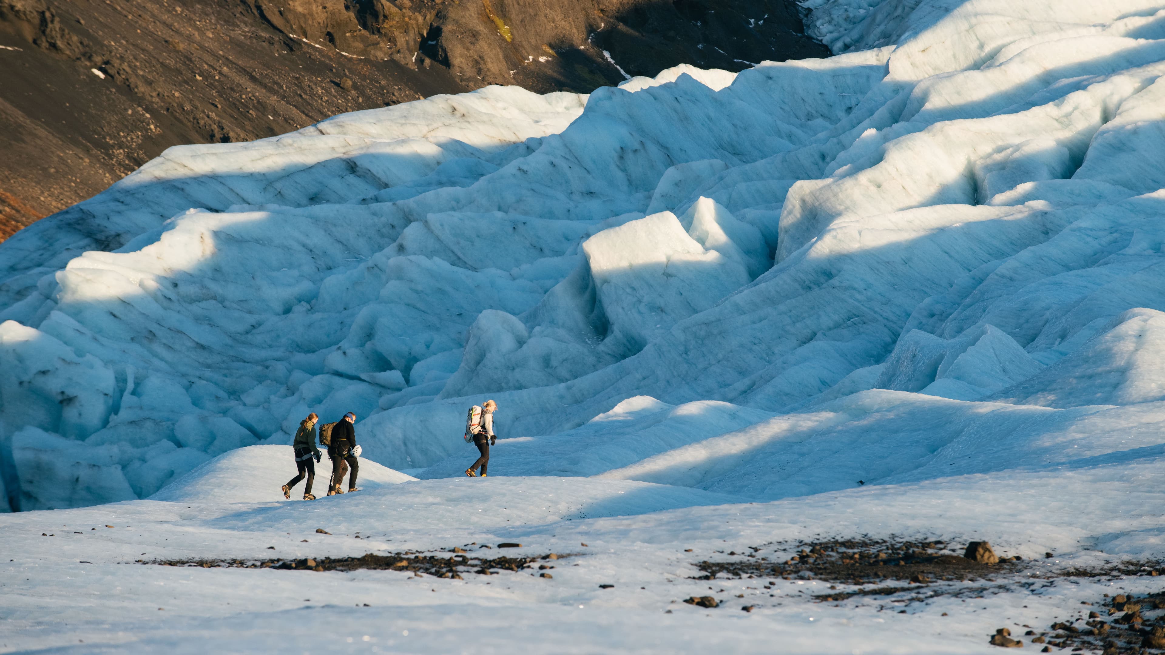 Skaftafell Blue Ice Cave & Glacier Hike Tour - photo 18