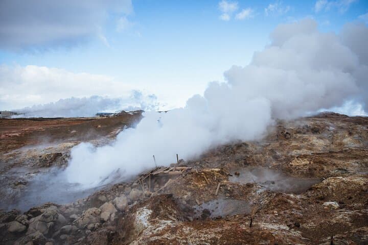 Family Volcano Discovery – Private Reykjanes Peninsula & Sky Lagoon Experience - photo 3