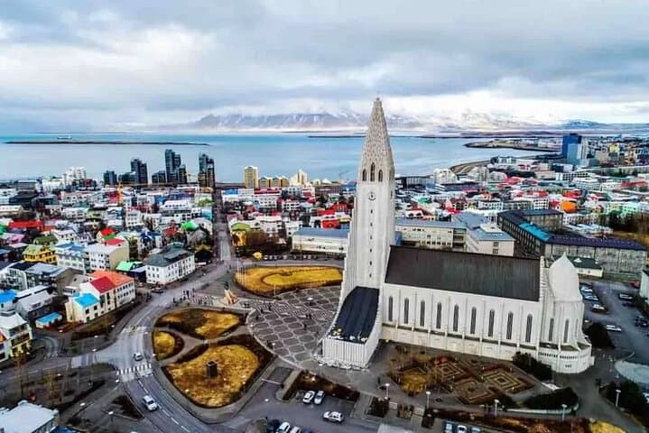 4 Hours Private Guided Tour in Reykjavík - photo 2