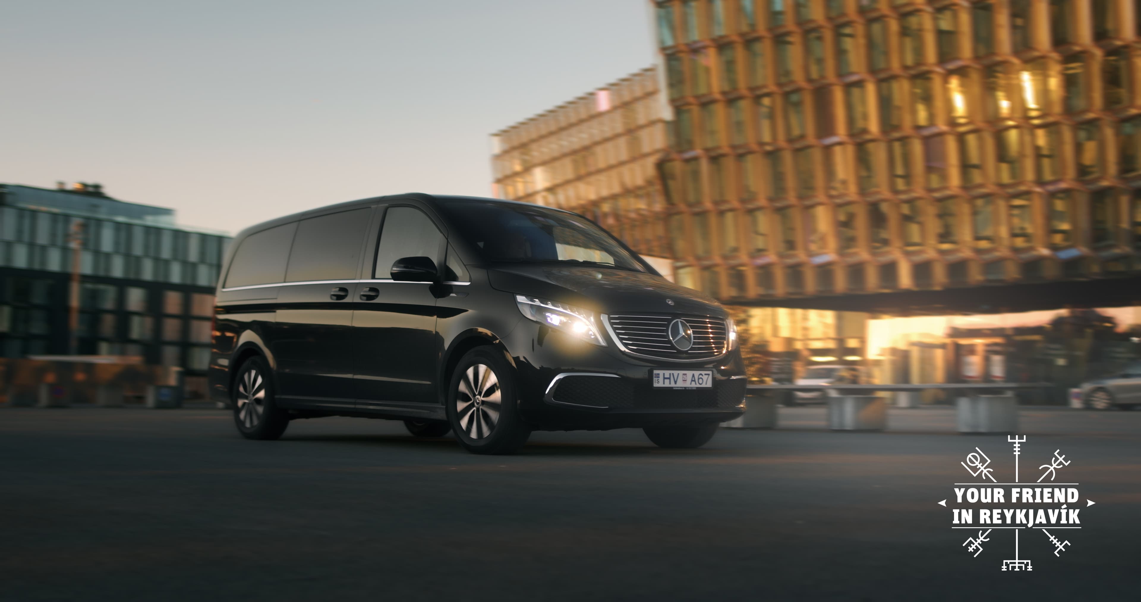 Private Keflavik Airport Transfer by YFIR - photo 2