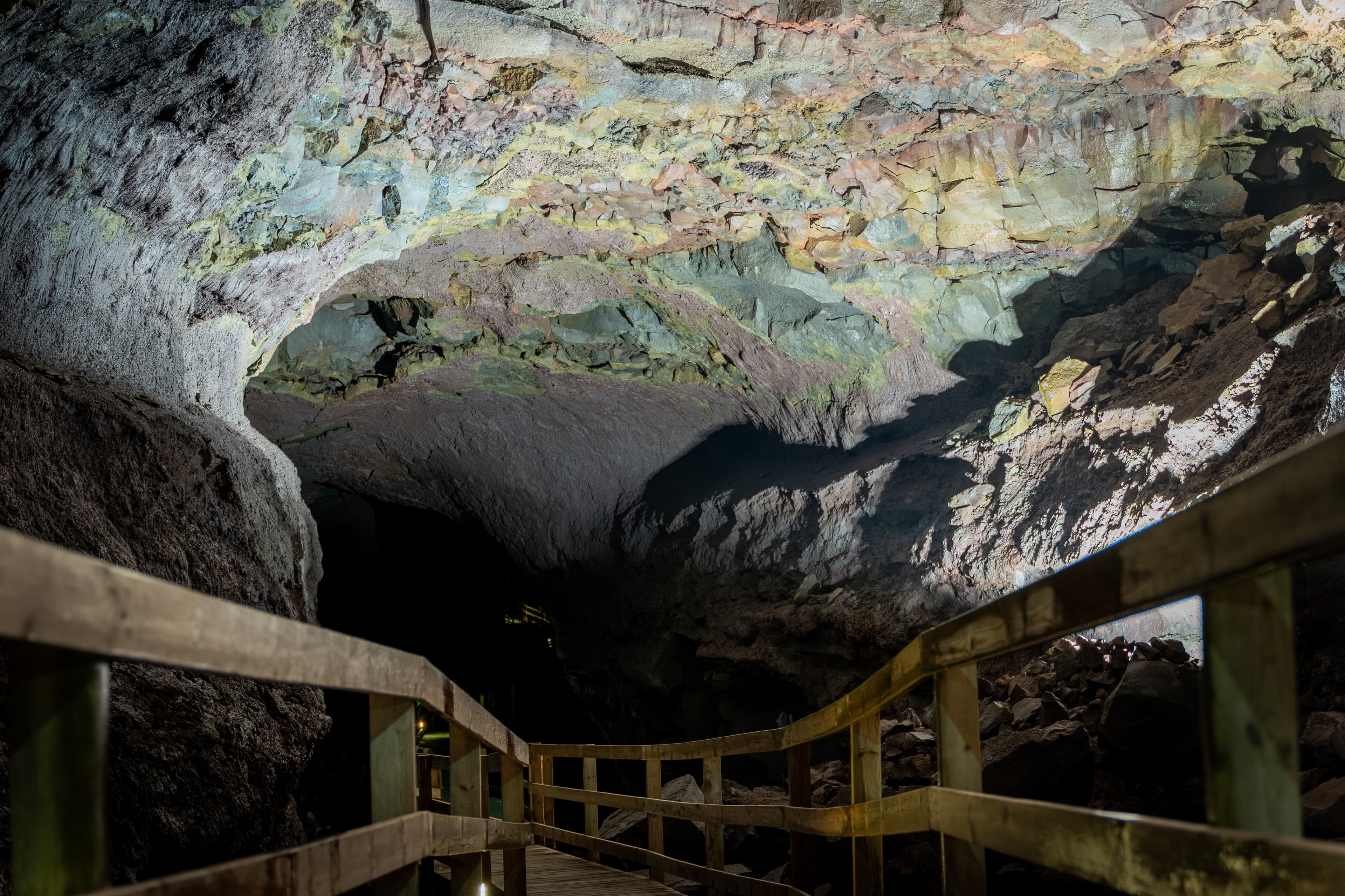 Borgarfjörður, Silver circle in minivan: lava tunnel and hot spring - photo 10