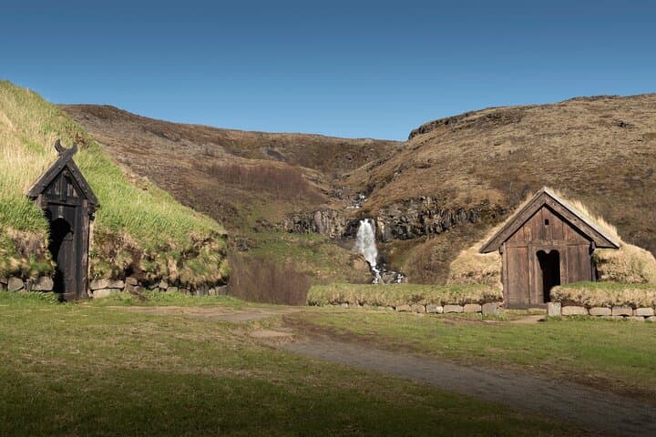 Private Hiking Guided Tour: Vikings and Waterfalls - photo 4